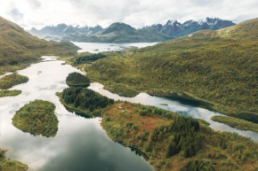Your very own peninsula - Villa Solheim Lofoten